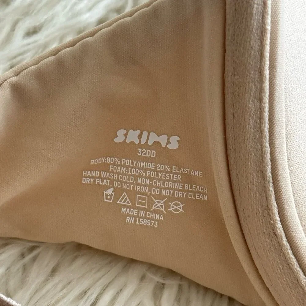 Skims Fits Everybody Scoop Plunge Bra Sand Size 32DD